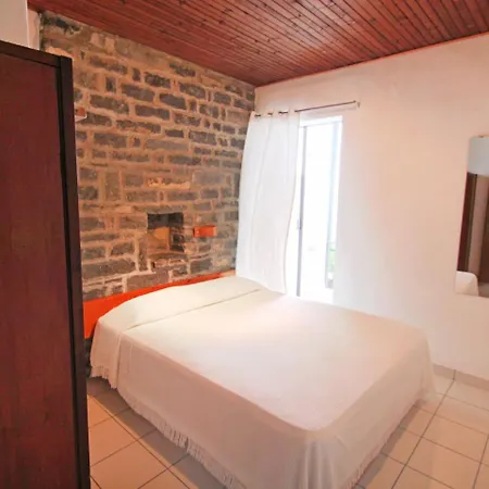 Apartment Locazione Turistica La Cava.6 *